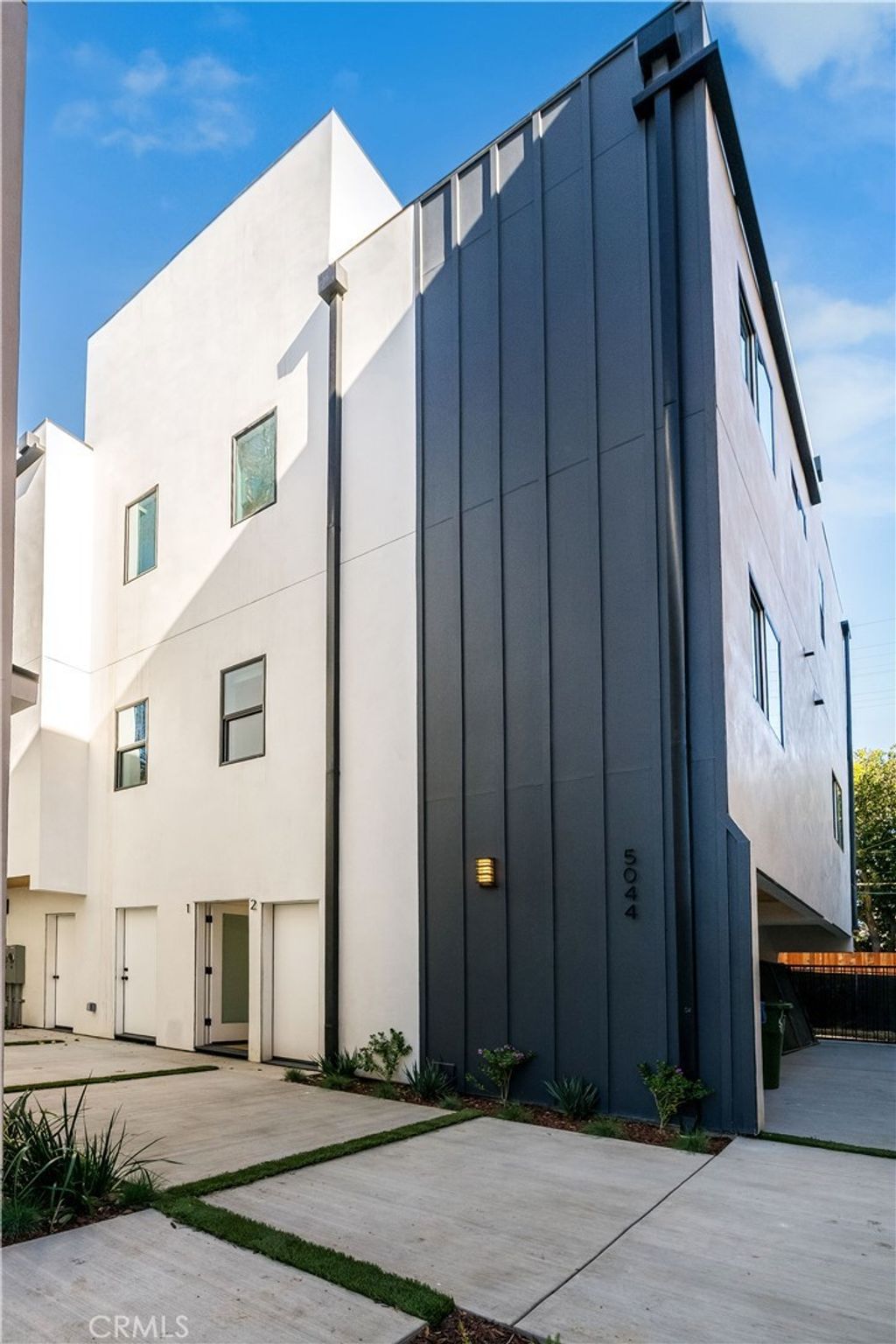 5044 Laurel Canyon Boulevard, Los Angeles