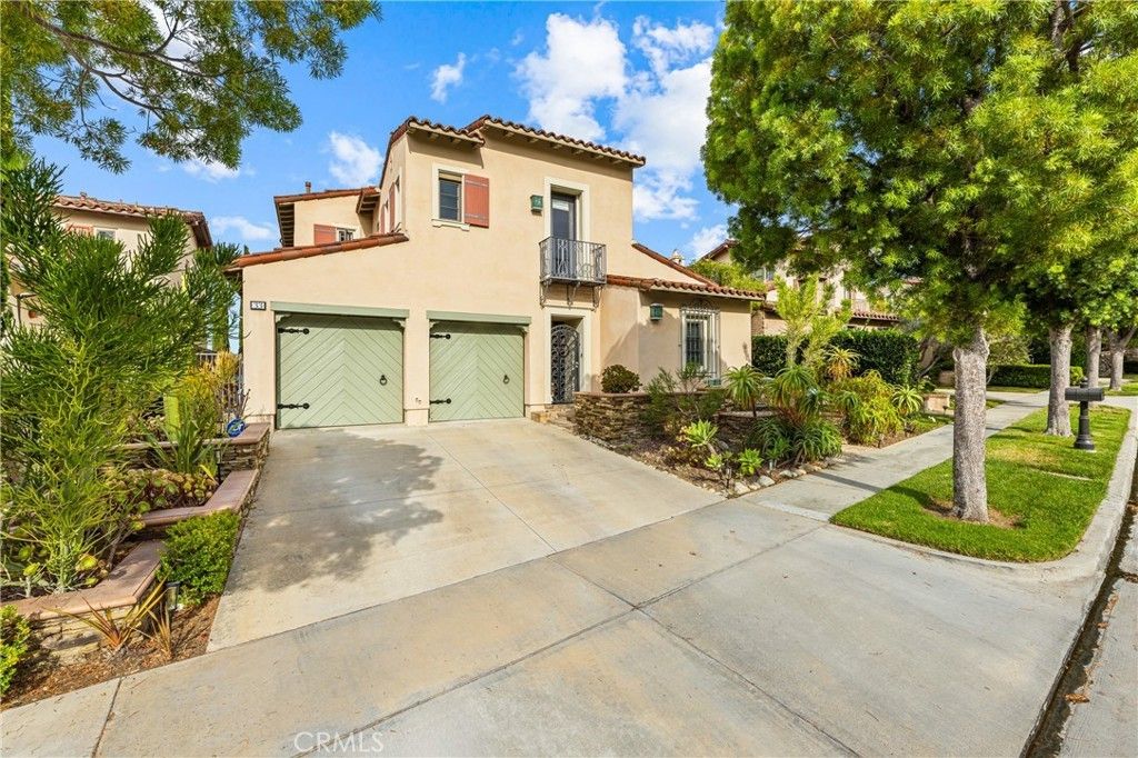 33 Rose Trellis, Irvine