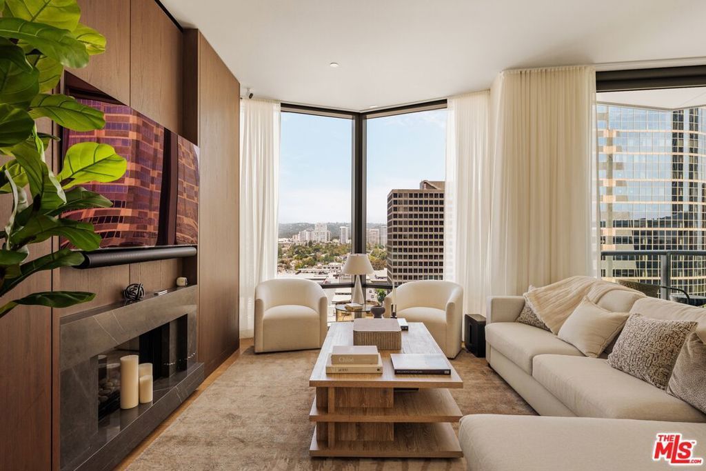 211 W Elm Court # 13e, Los Angeles