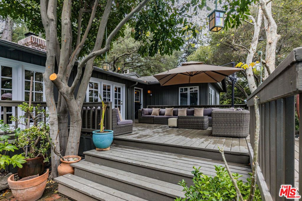 5228 Palm Drive, La Canada Flintridge