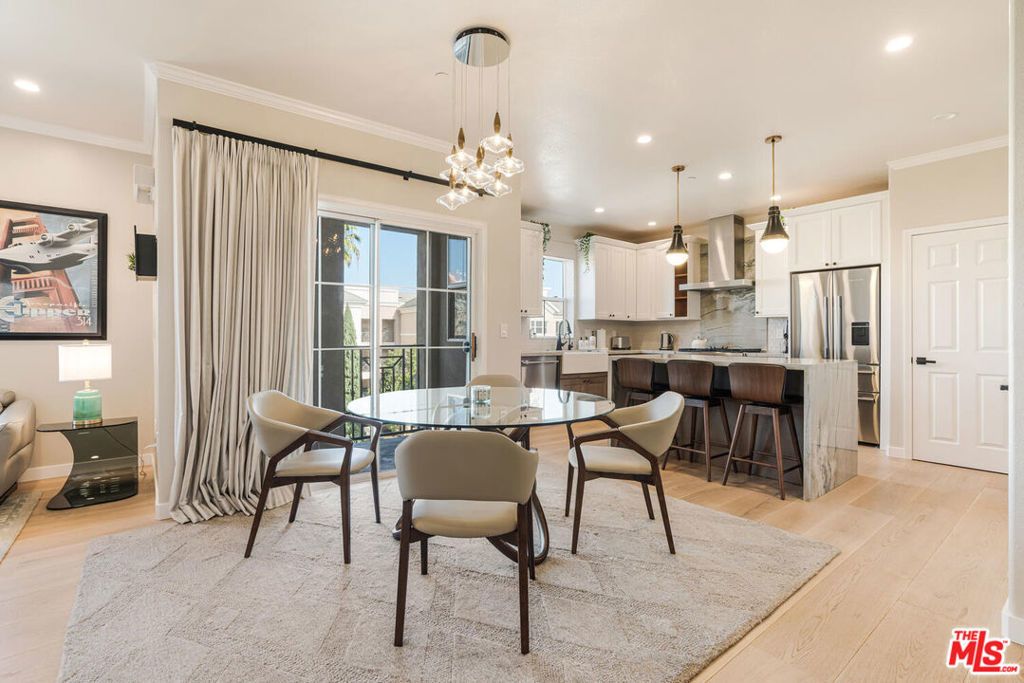 13080 Pacific Promenade # 407, Playa Vista