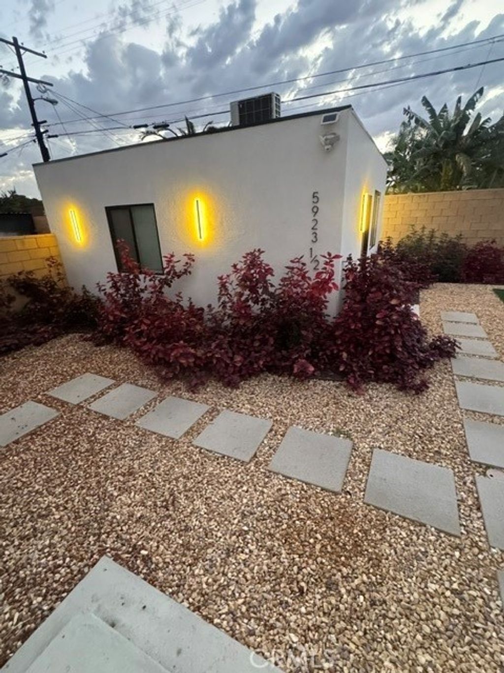 5923 1/2 Haas Ave, Los Angeles