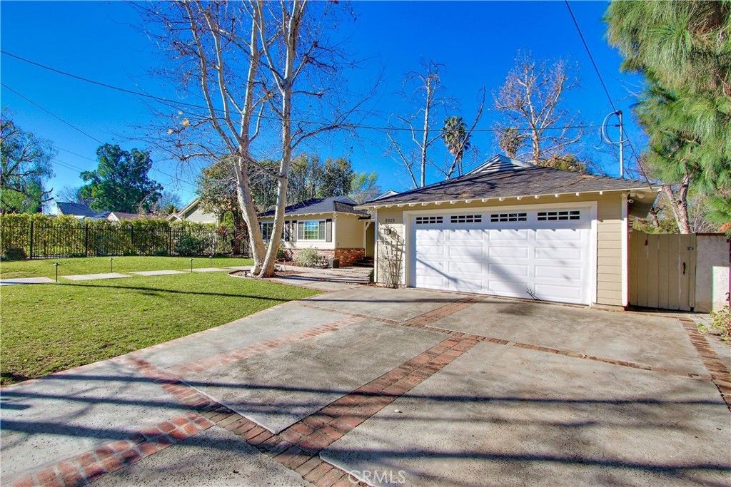 5923 Jumilla Avenue, Woodland Hills