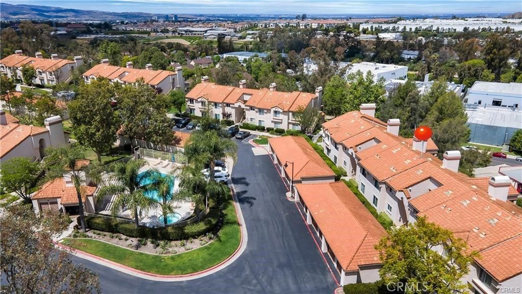 26342 Forest Ridge, Lake Forest