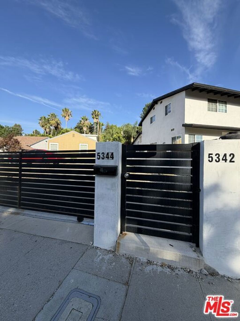 5342 Don Pio Drive, Los Angeles