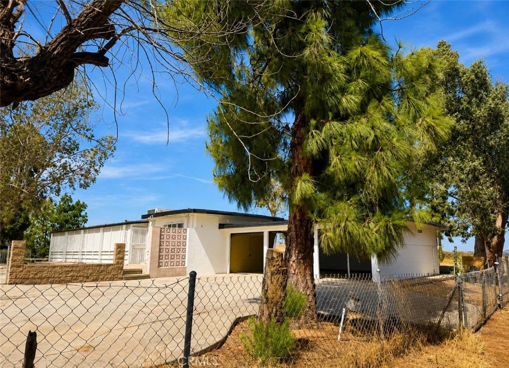 17301 Palm, Riverside