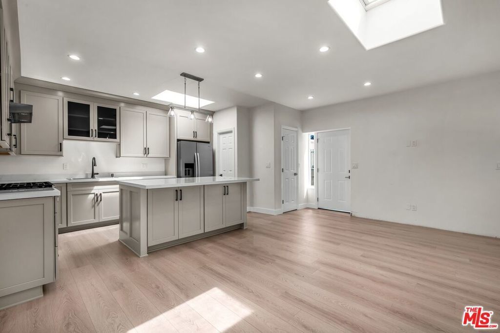 303 Culver Boulevard, Playa Del Rey