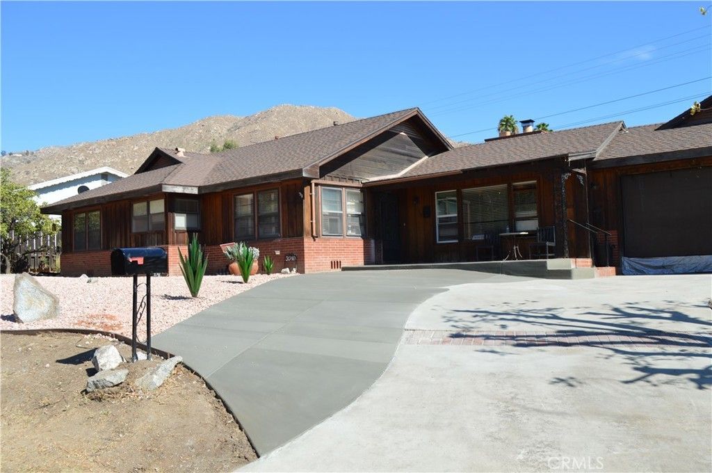 3210 Belvedere, Riverside