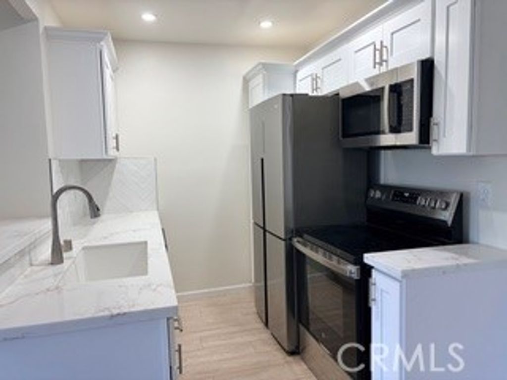 8163 Redlands # 72, Playa Del Rey