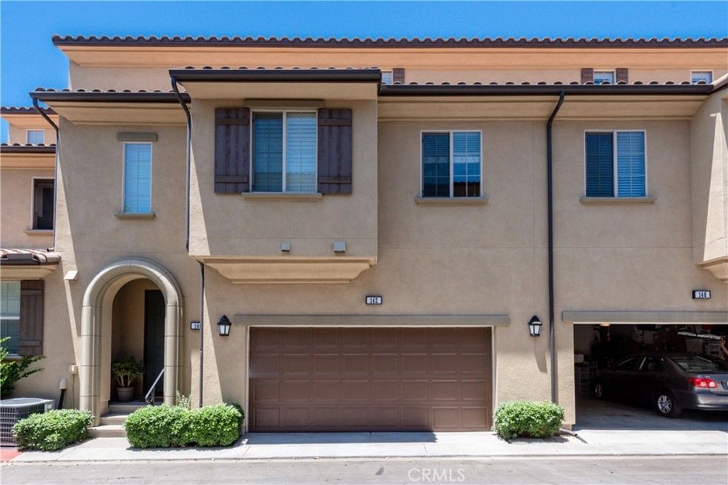 142 Full Moon, Irvine