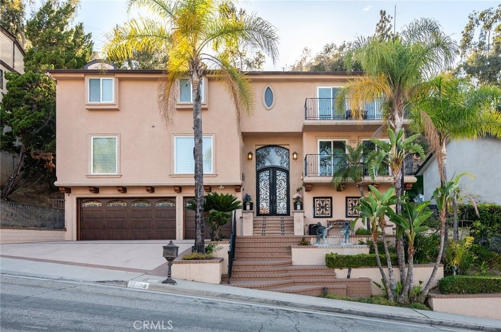 3435 Oakmont View Drive, Glendale