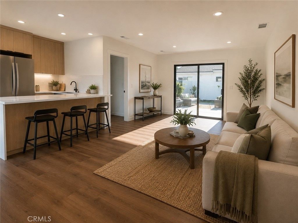 7008 Aura, Reseda