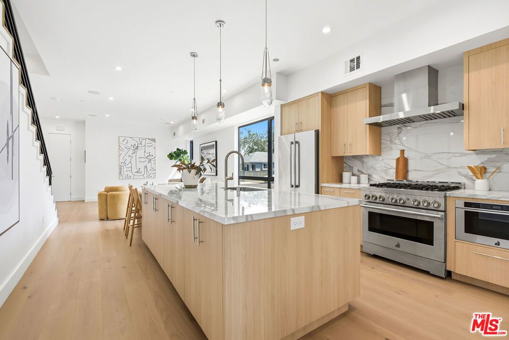 4095 Sawtelle Boulevard # D, Culver City