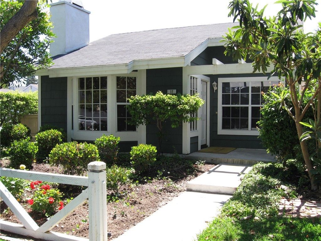 12 Spring Buck, Irvine