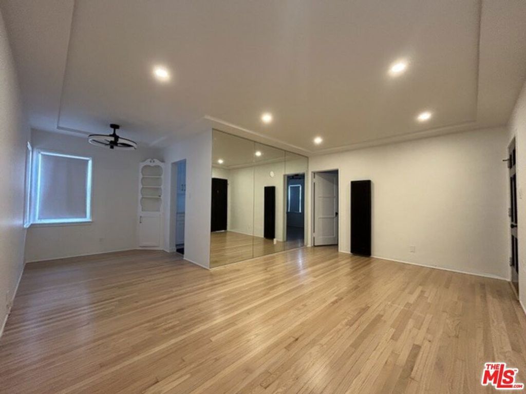 10574 Ayres Avenue, Los Angeles