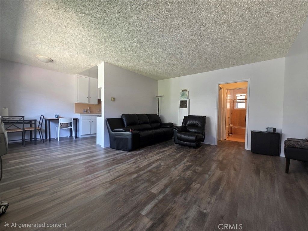 735 Cedar Avenue, Long Beach