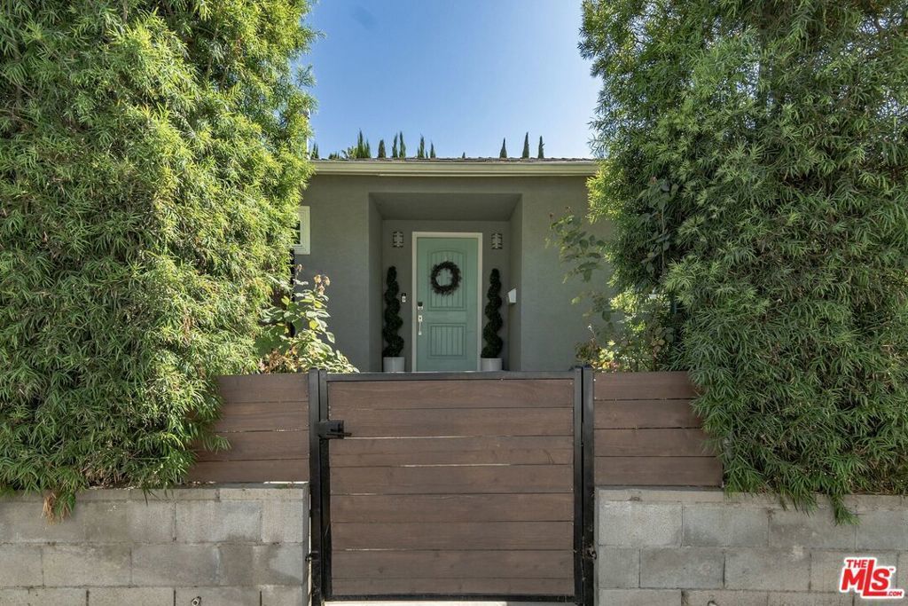 1500 Fairfield Street, Glendale
