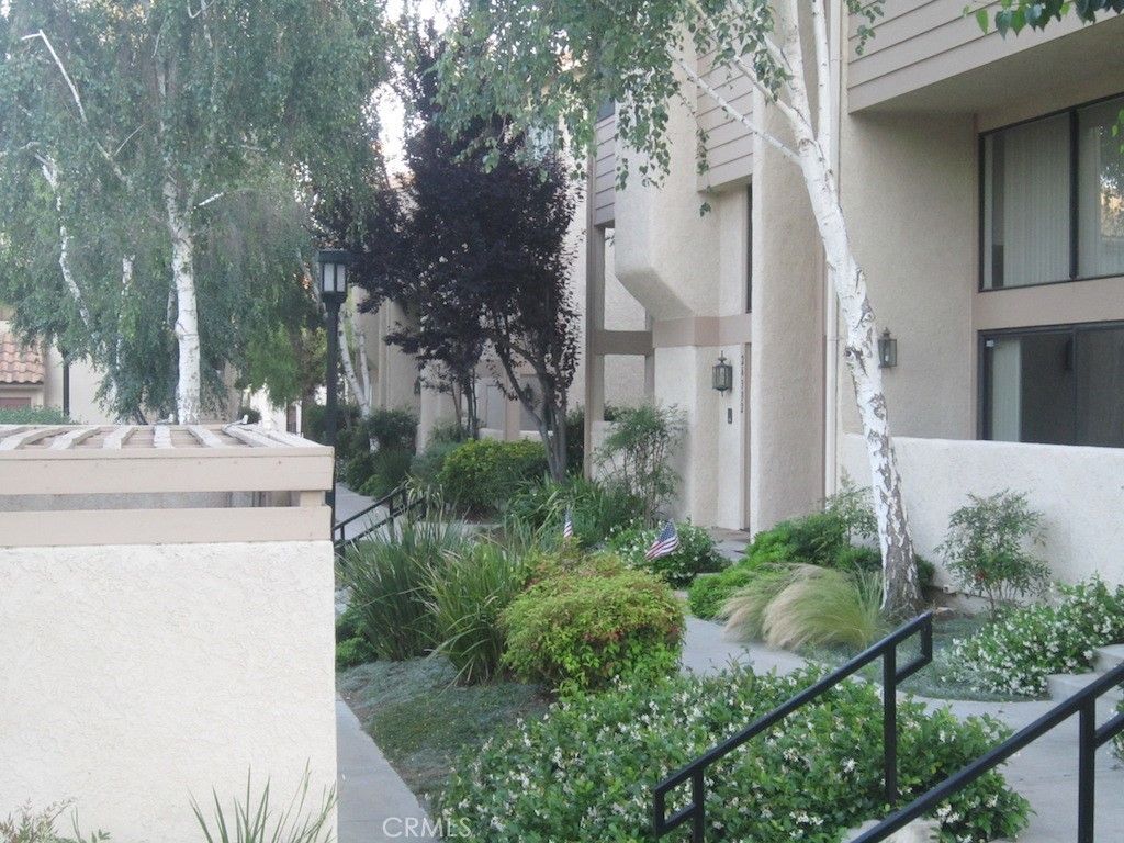 26334 W Bravo Lane, Calabasas