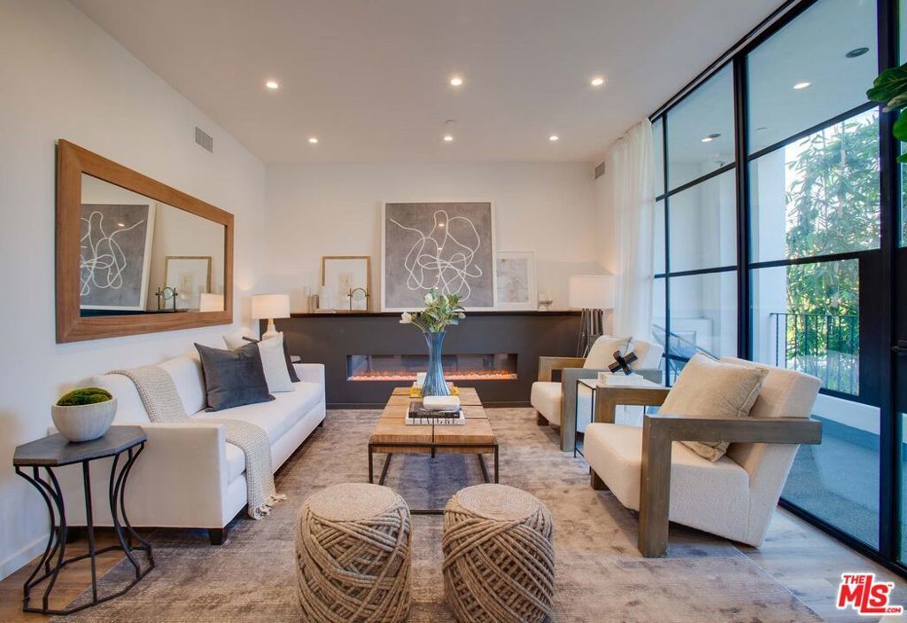 1254 N Las Palmas Avenue # 7, Los Angeles