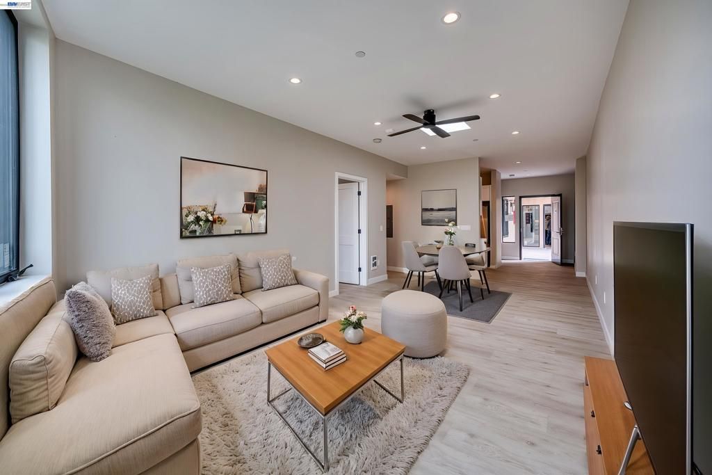 4202 Telegraph Ave, Oakland