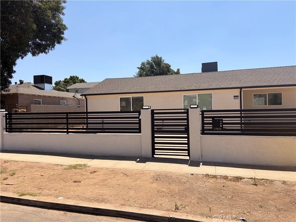 13414 Herron, Los Angeles