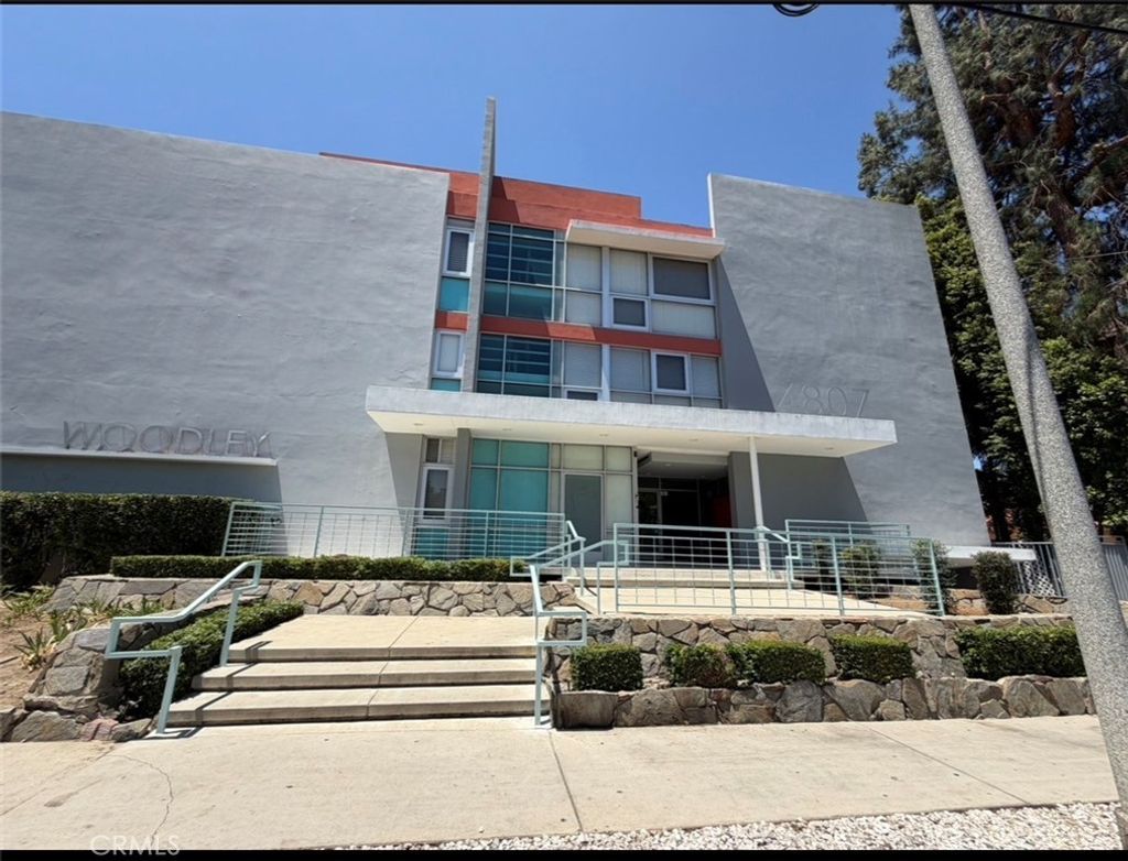 4807 Woodley Ave # 309, Encino