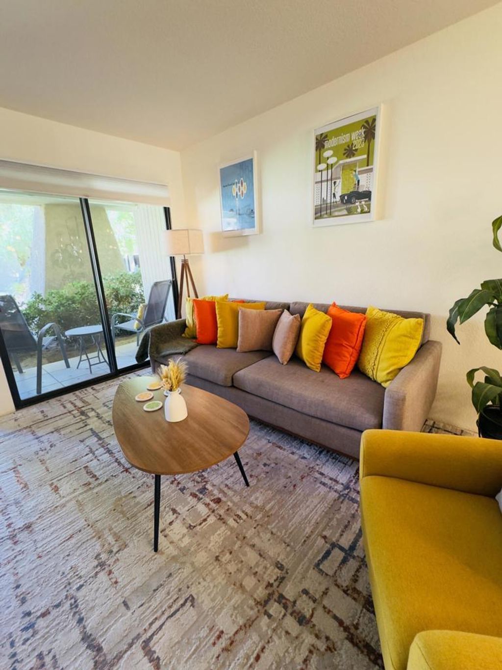 2801 N Los Felices Circle E # D 102, Palm Springs