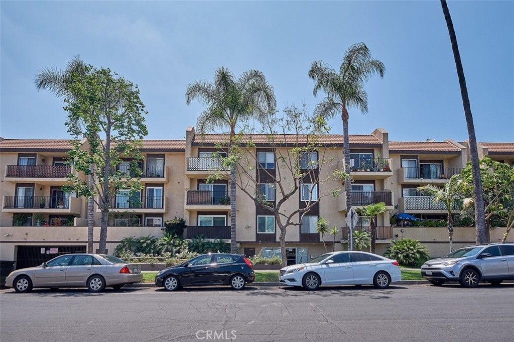 433 S Manhattan # 213, Los Angeles