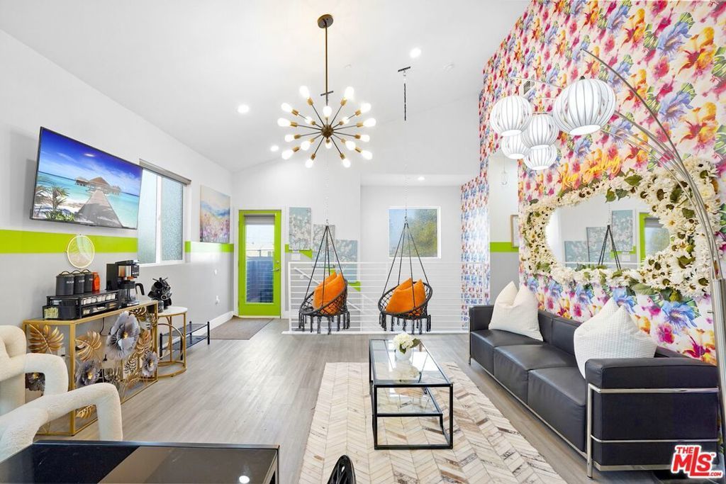 5855 Vineland Avenue # D, Los Angeles