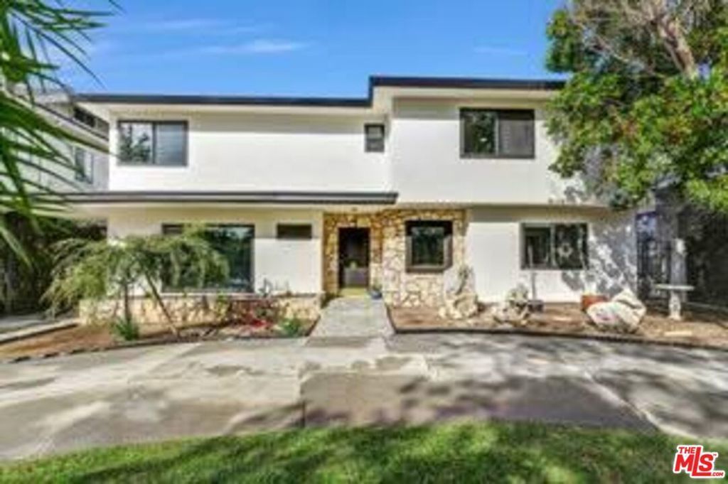 1801 Buckingham Road, Los Angeles