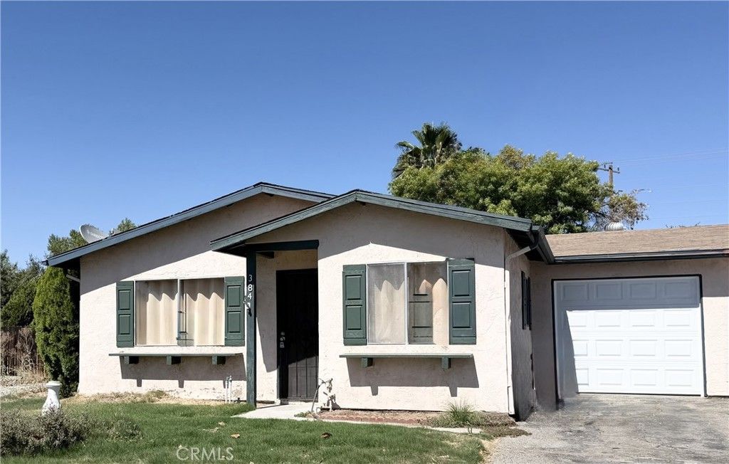 384 Calle Cazadero, Hemet