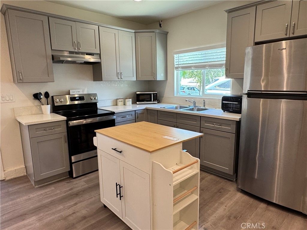 5059 B Ludgate Drive, Calabasas