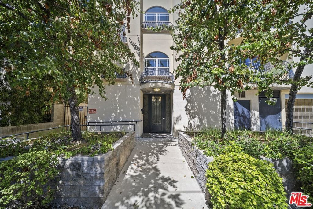 5315 Bellingham Avenue # 204, Valley Village