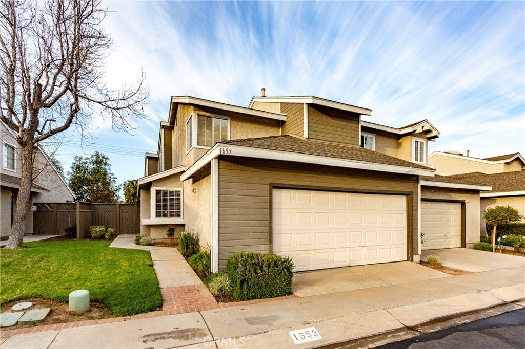 1653 Toyon Place, Corona