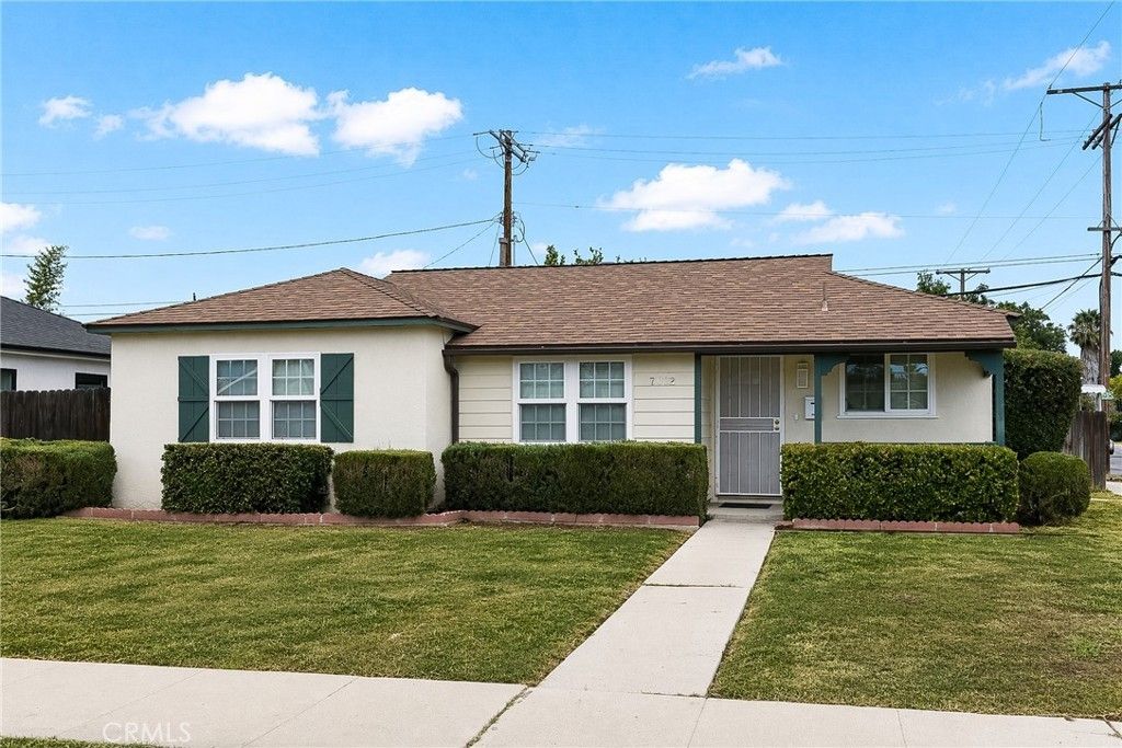 7002 Aura, Reseda