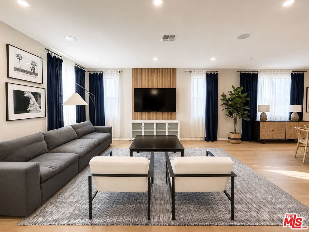 751 Daniel Freeman Circle, Inglewood