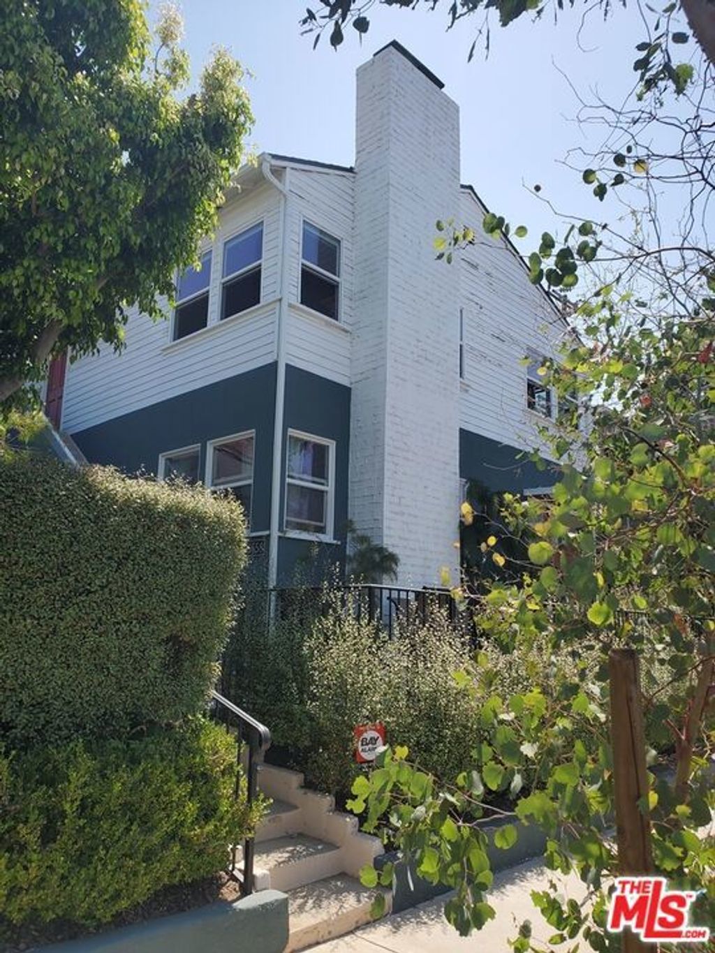10558 Santa Monica Boulevard, Los Angeles