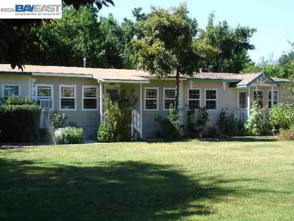 663 Rose Ave, Pleasanton