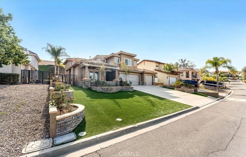 23889 Cruise Circle Drive, Canyon Lake