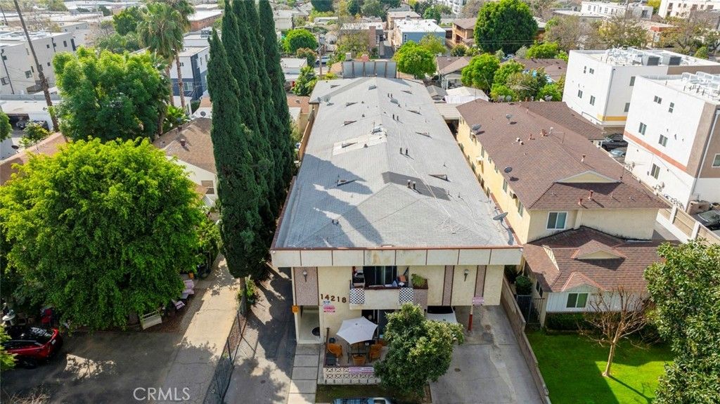 14218 Sylvan, Los Angeles