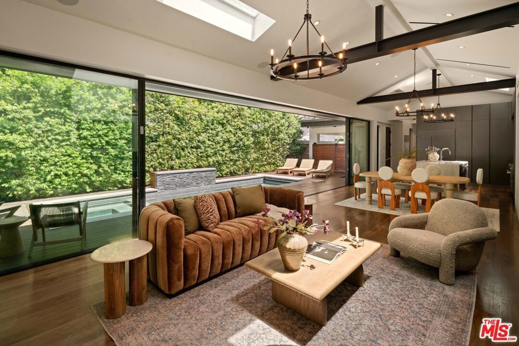 527 Norwich Drive, West Hollywood