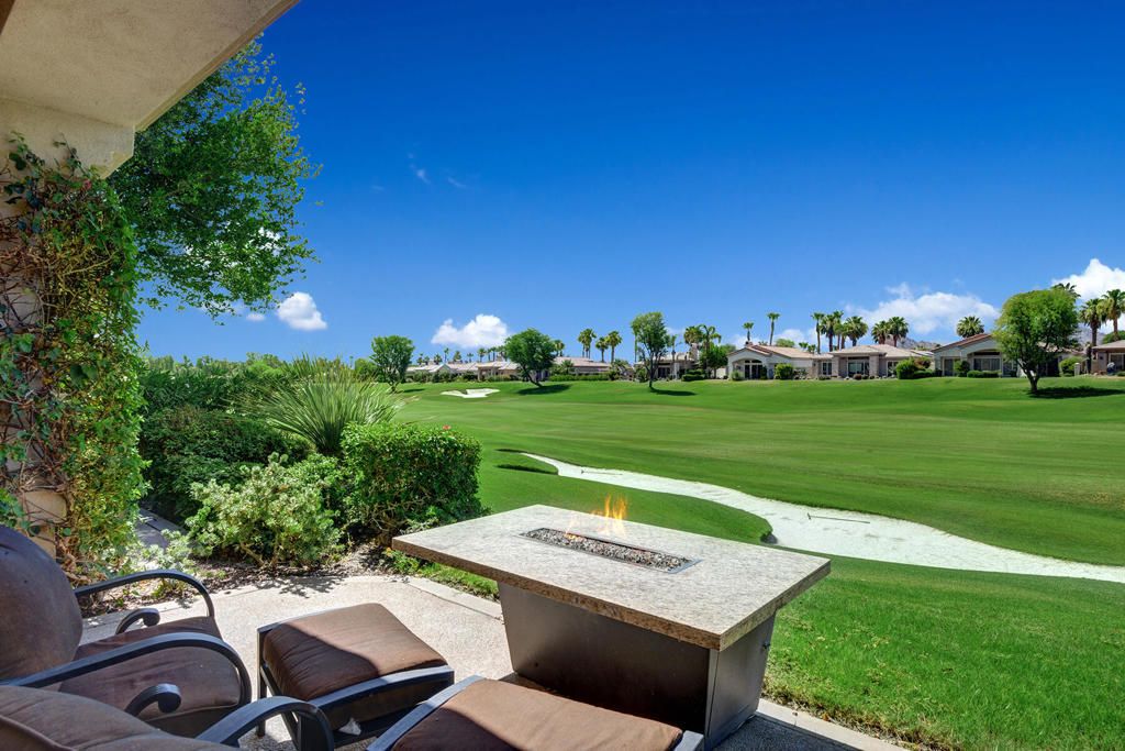 383 Desert Holly Drive, Palm Desert