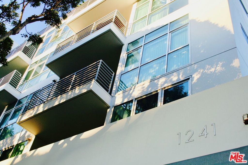 1241 5th Street # 401, Santa Monica