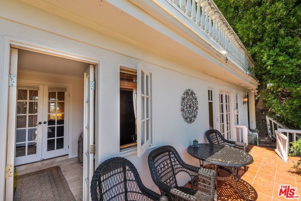 8298 Presson Place, Los Angeles