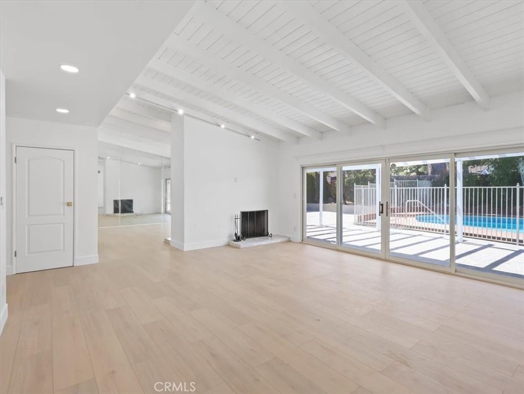 23119 Gainford Street, Woodland Hills