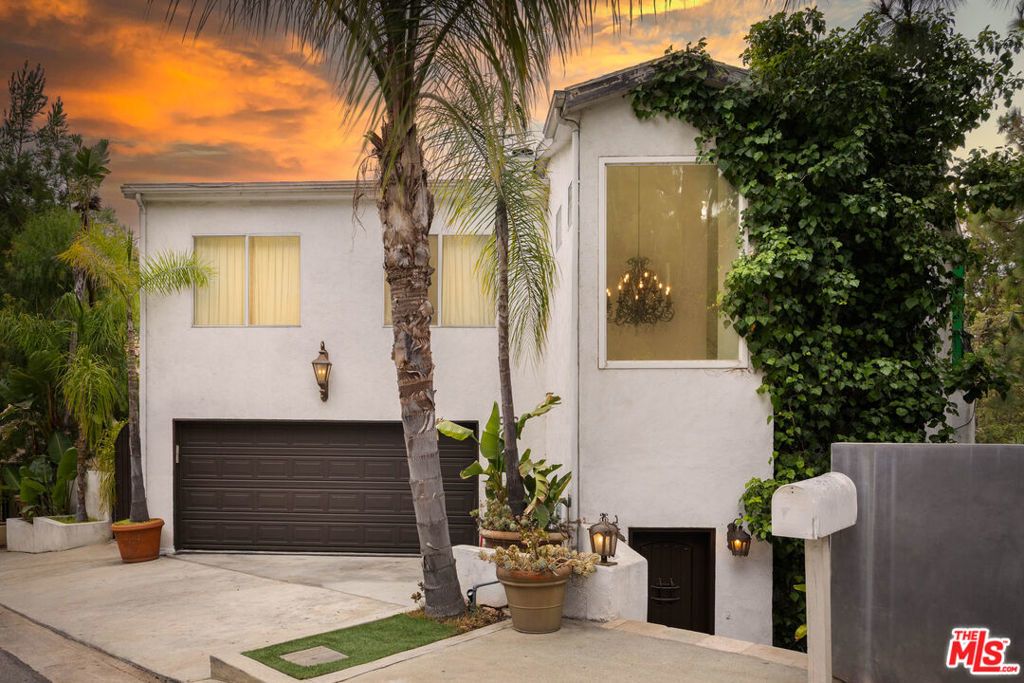 3030 Passmore Drive, Los Angeles