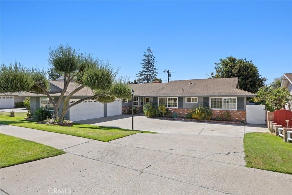 48 Mansfield Lane, Camarillo