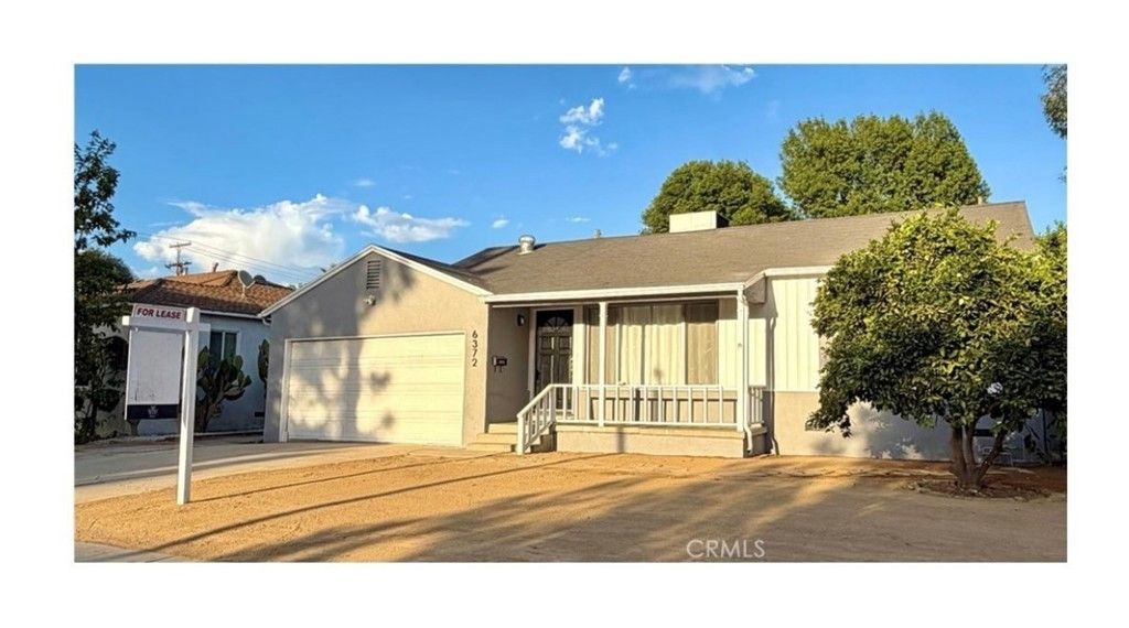 6372 Zelzah, Encino