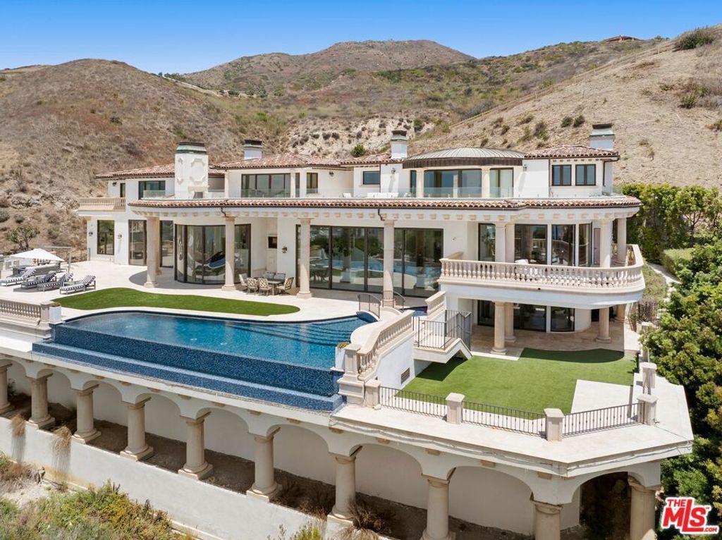 22435 Pacific Coast Highway, Malibu