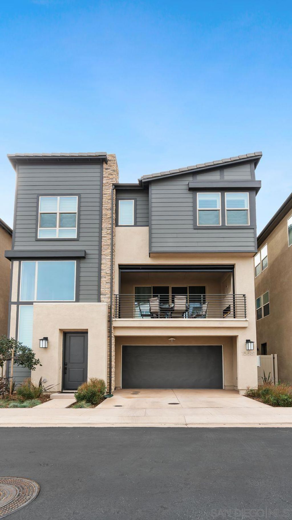 15681 Rennyson, San Diego